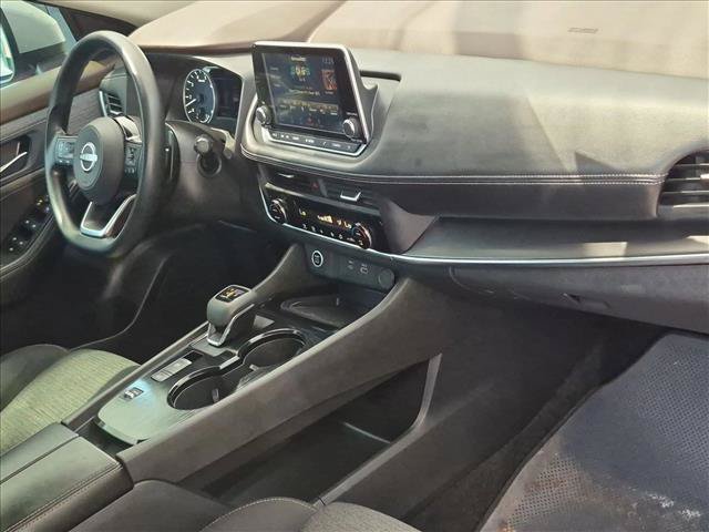 Used 2023 Nissan Rogue SV FWD image 21