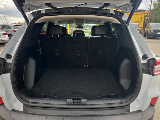 Certified 2025 Ford Escape Platinum AWD/4WD image 14