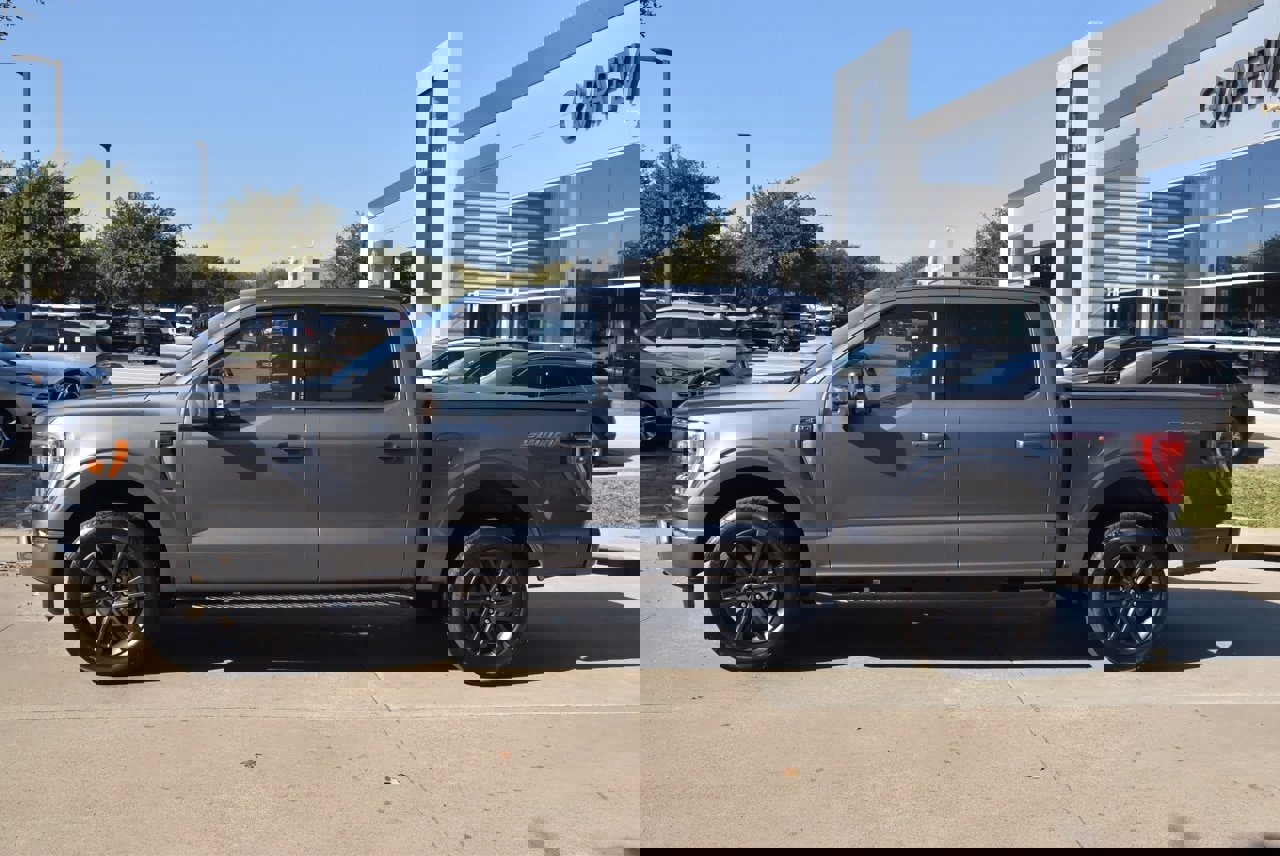 Certified 2022 Ford F150 XLT w/ Equipment Group 302A High image 12