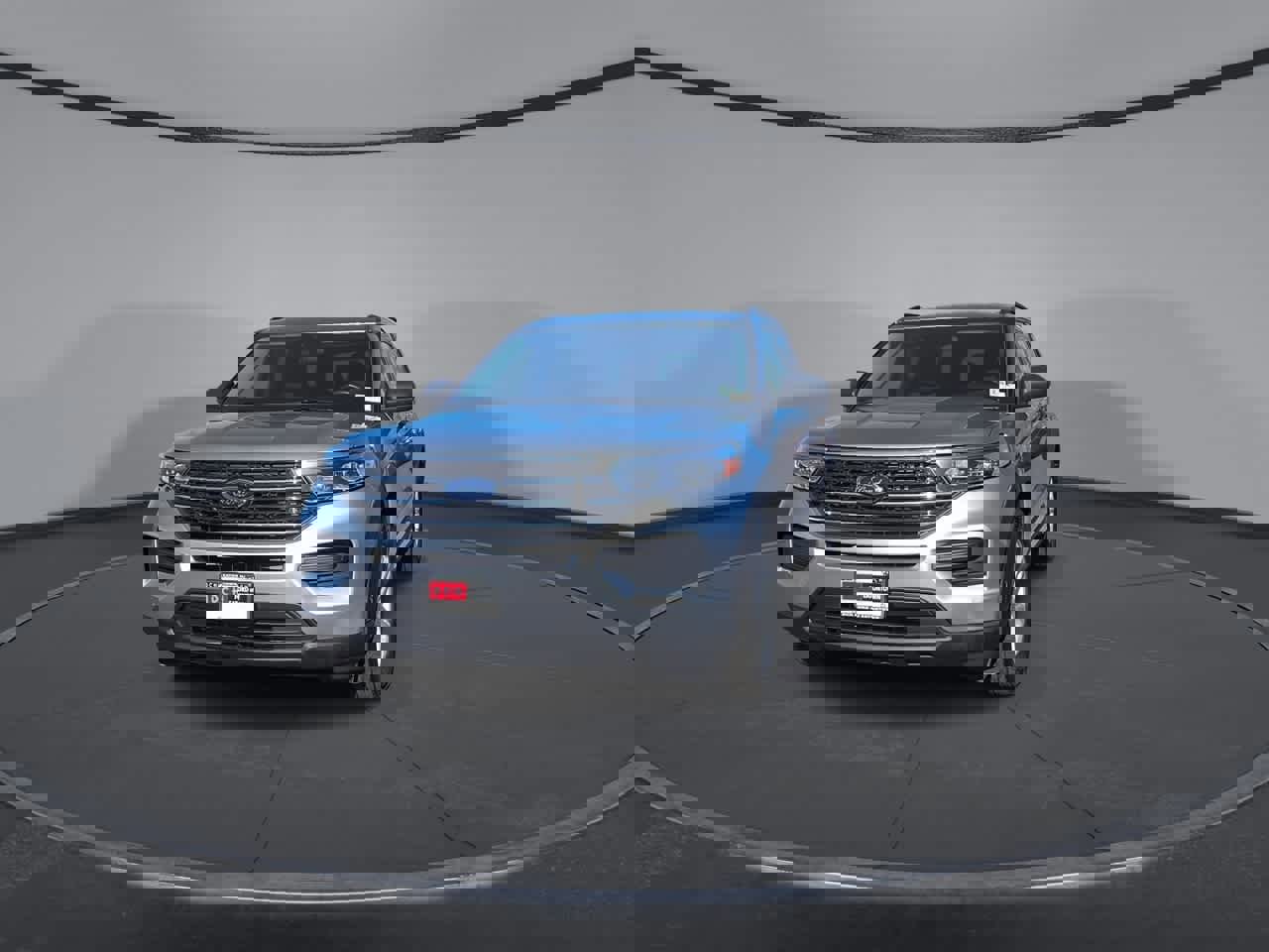 Certified 2023 Ford Explorer XLT image 2