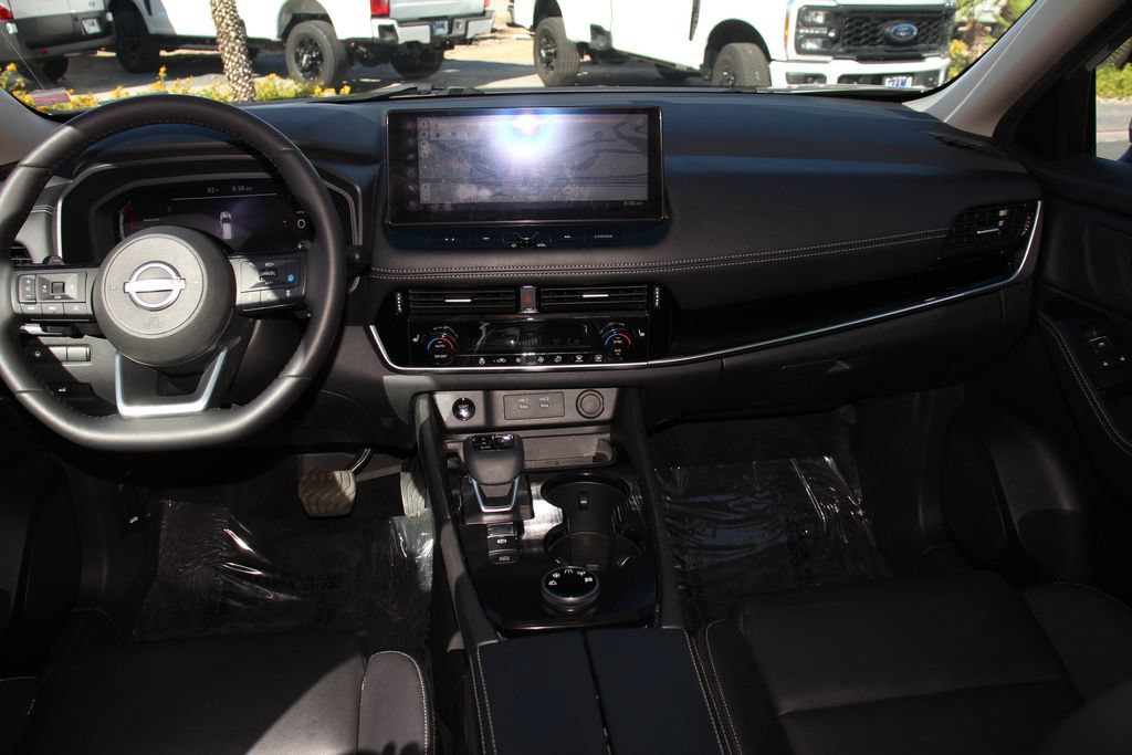 Used 2024 Nissan Rogue SL AWD/4WD image 19