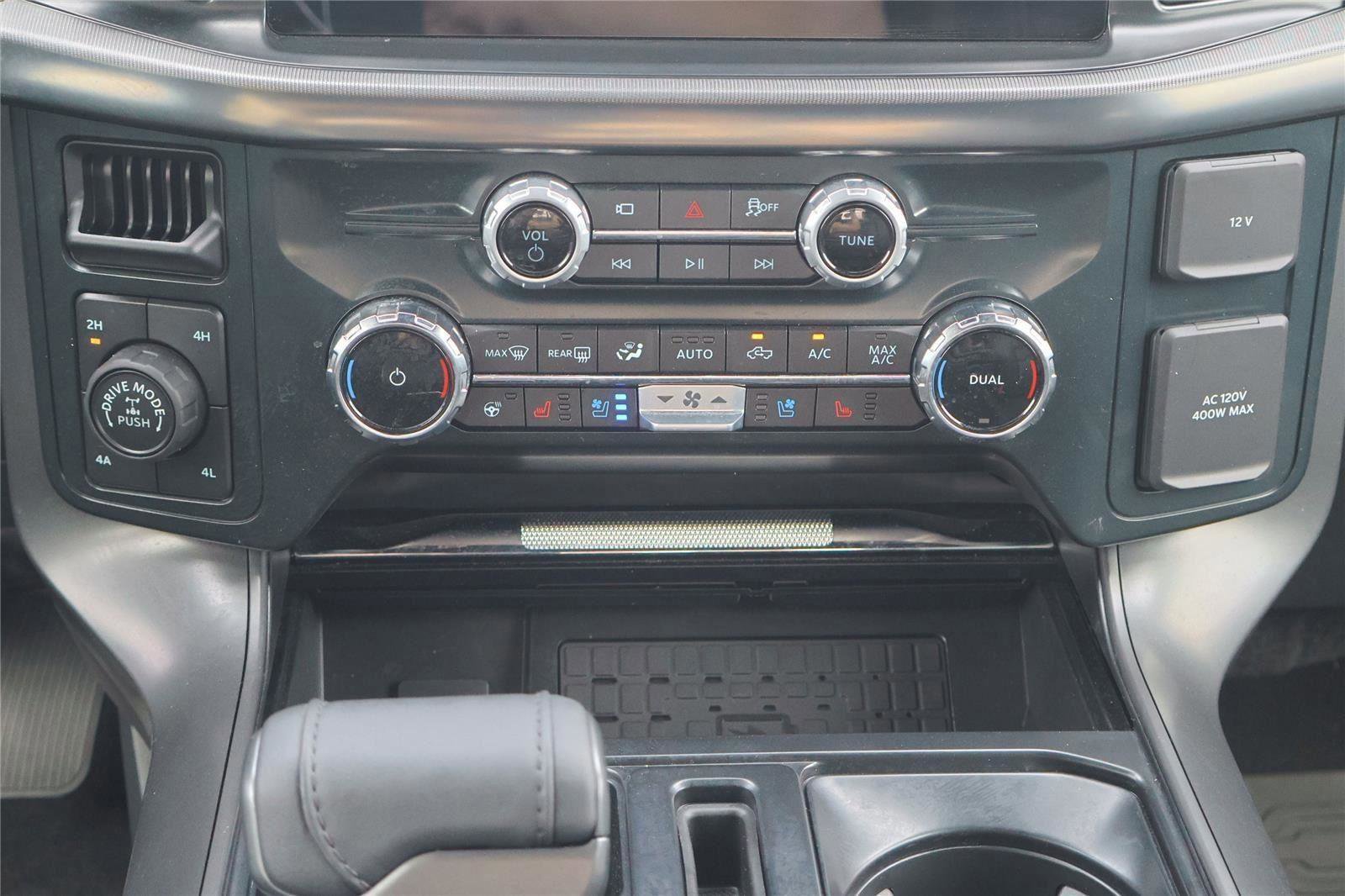 Certified 2025 Ford F150 Lariat w/ Equipment Group 501A Mid image 17