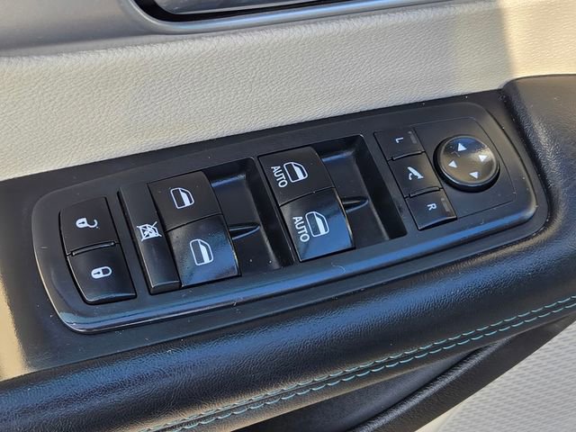 Used 2019 Chrysler Pacifica Limited w/ Advanced Safetytec Group image 13