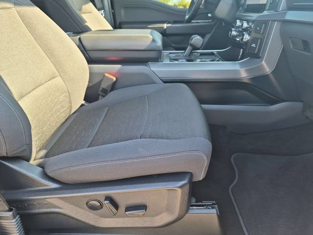 Certified 2025 Ford F150 XLT w/ Equipment Group 302A MID AWD/4WD image 31