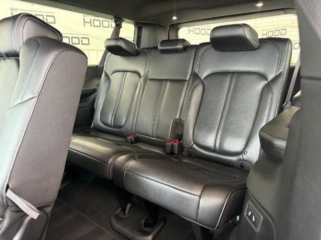 Used 2024 Jeep Wagoneer L Series II RWD image 10
