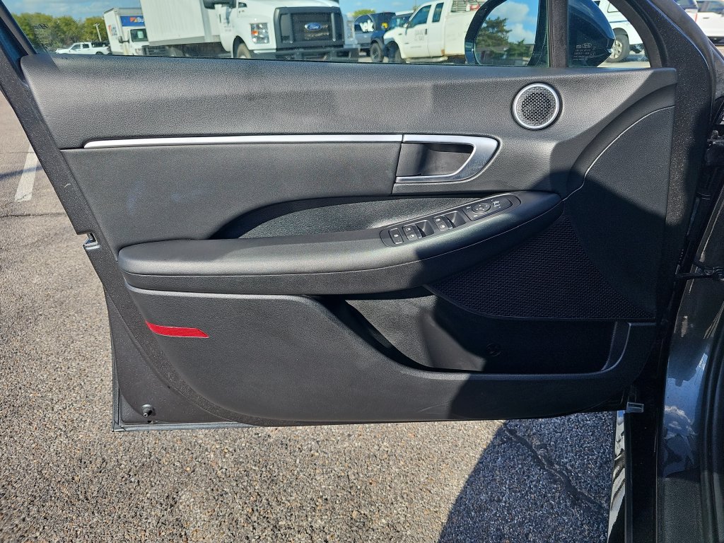 Used 2025 Hyundai Sonata SEL FWD image 24