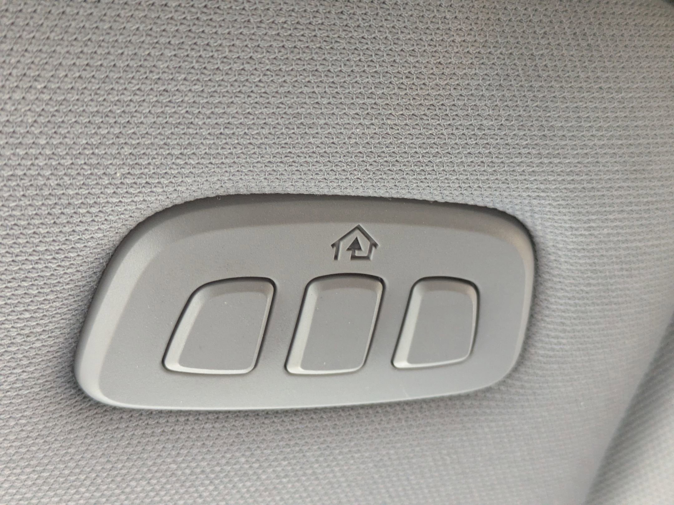 Certified 2022 Ford Explorer Limited w/ Equipment Group 301A image 25