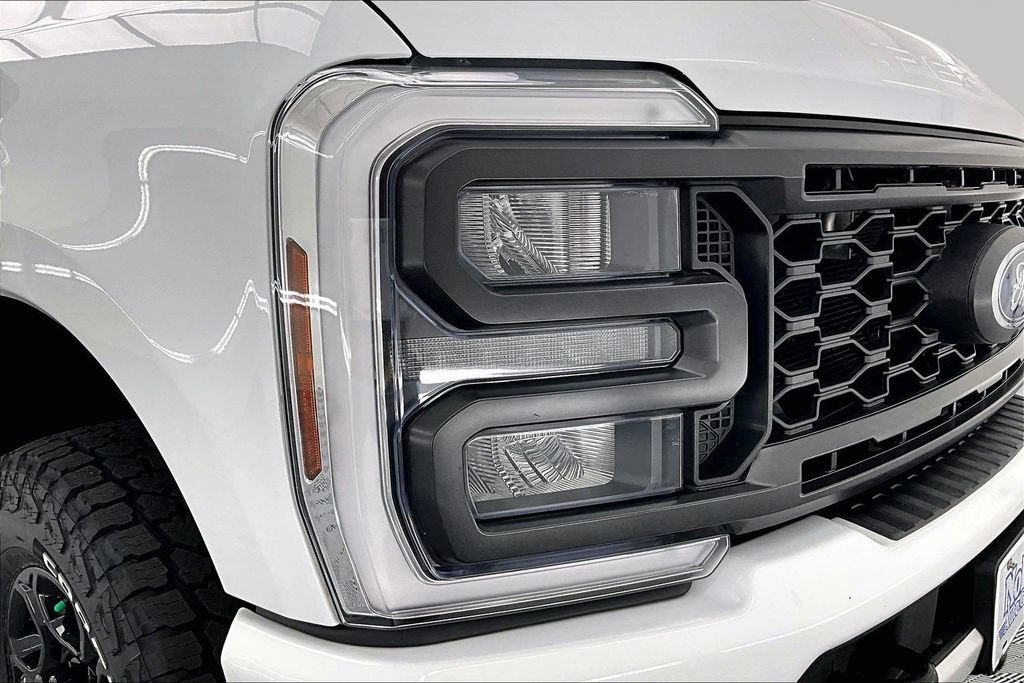 Certified 2025 Ford F350 XL w/ STX Appearance Package AWD/4WD image 26
