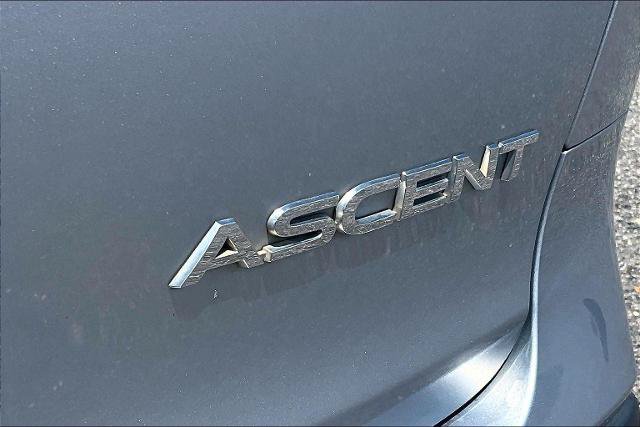 Used 2024 Subaru Ascent Premium AWD/4WD image 8