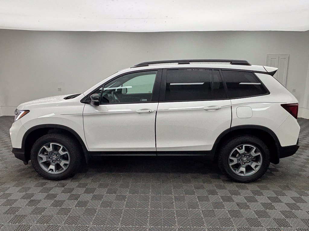 Used 2023 Honda Passport TrailSport image 13