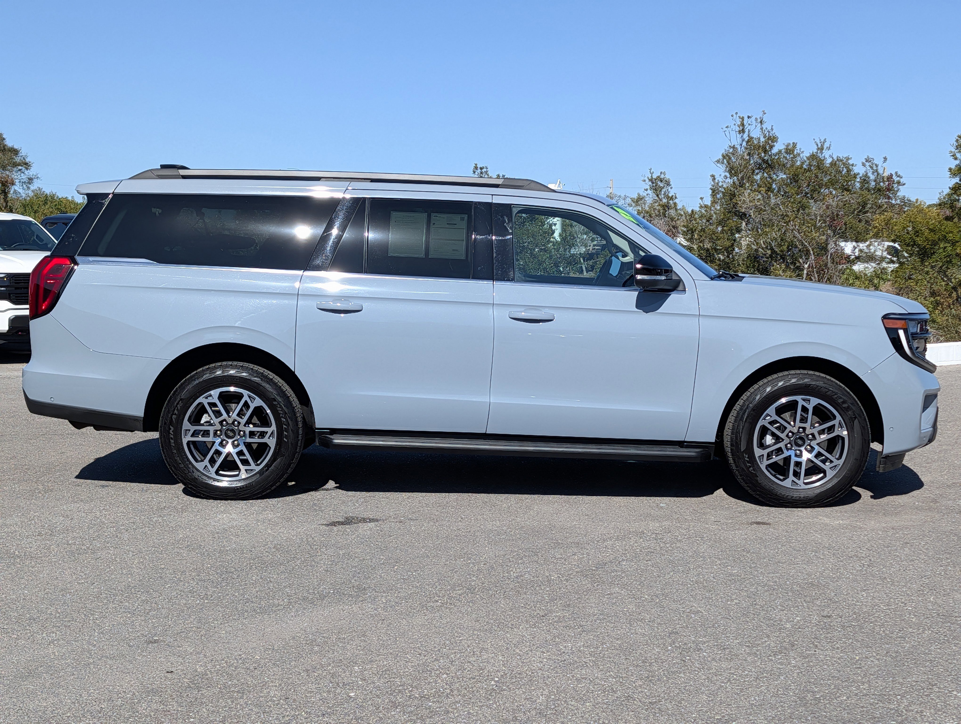 Certified 2025 Ford Expedition Max Active image 3