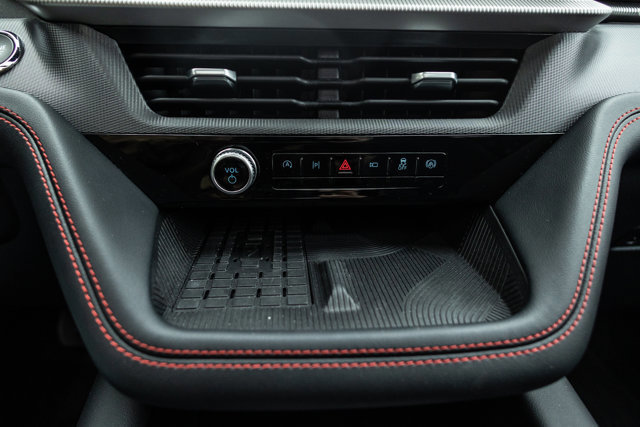 Certified 2025 Ford Explorer ST image 21