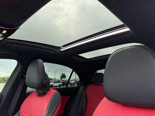 Used 2024 Mercedes-Benz C 300 Sedan image 10