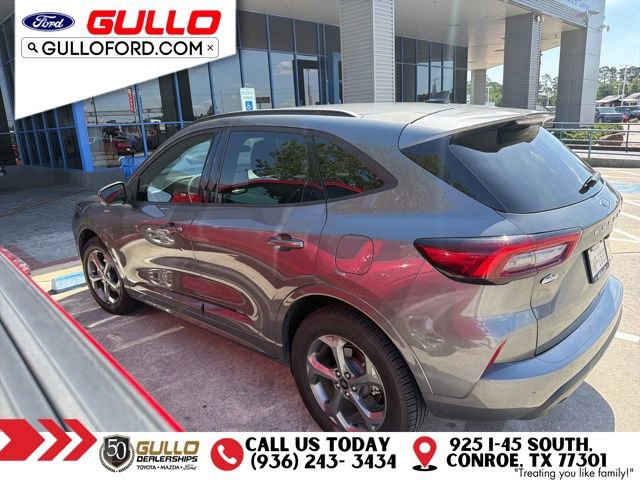 Certified 2023 Ford Escape ST-Line Select AWD/4WD image 4