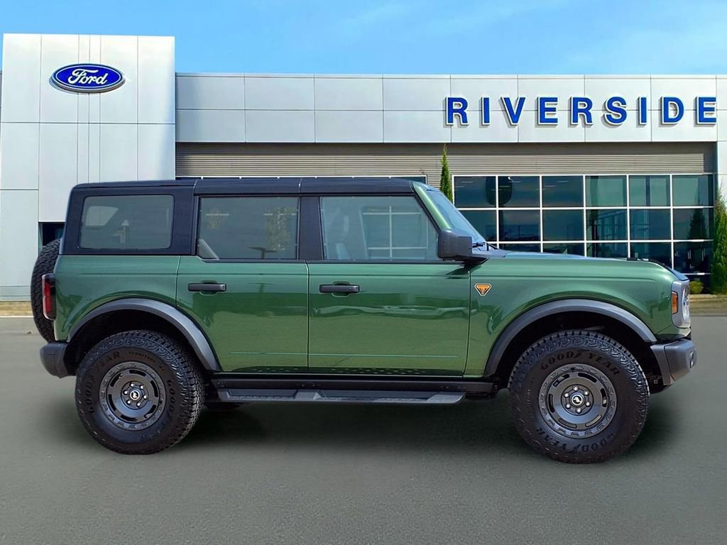 Certified 2025 Ford Bronco Badlands w/ Sasquatch Package image 2