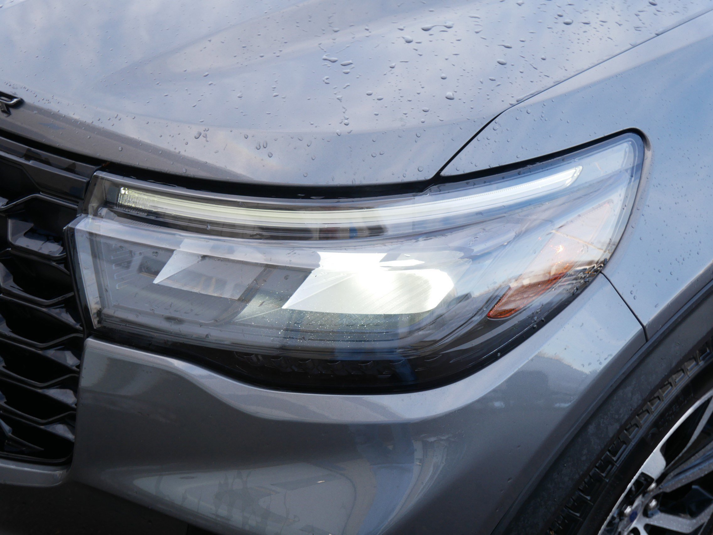 Certified 2025 Ford Explorer ST-Line image 16