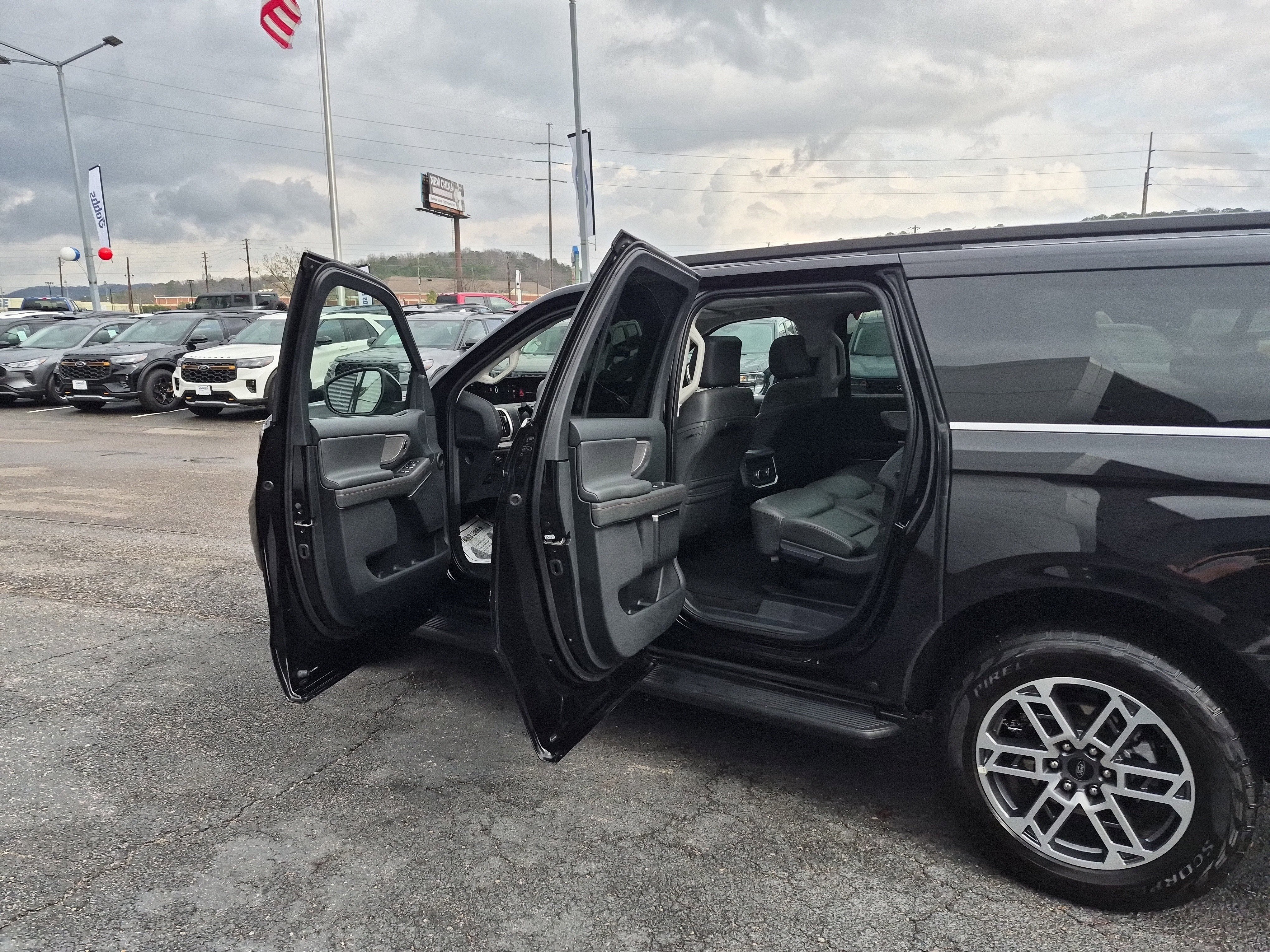 Certified 2025 Ford Expedition Max Active image 15