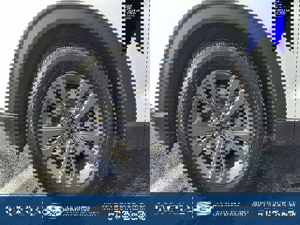 Certified 2022 Ford Explorer XLT w/ Equipment Group 202A image 8