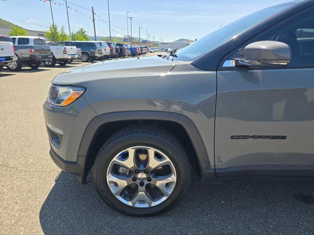 Used 2021 Jeep Compass Limited AWD/4WD image 18