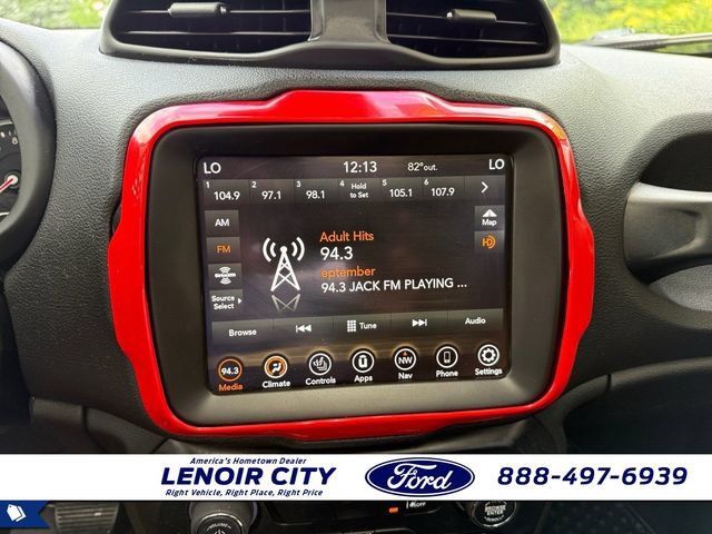 Used 2021 Jeep Renegade Trailhawk w/ Sun & Sound Group AWD/4WD image 23