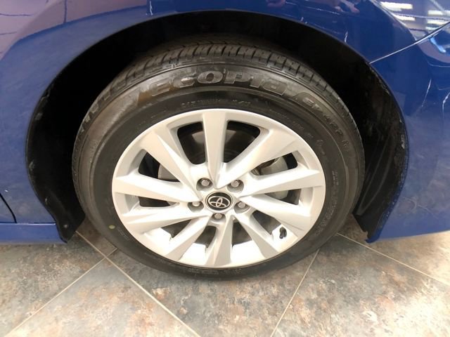 Used 2023 Toyota Camry LE image 9