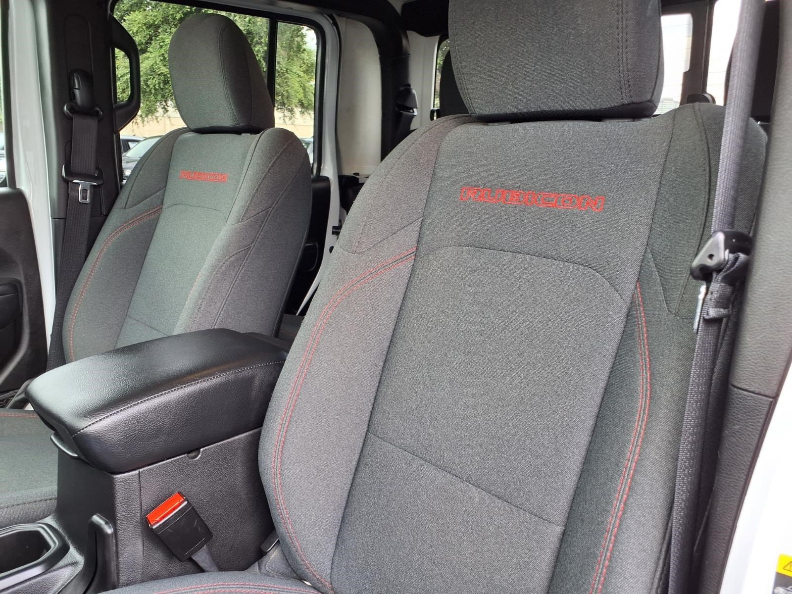 Used 2025 Jeep Gladiator Rubicon AWD/4WD image 15