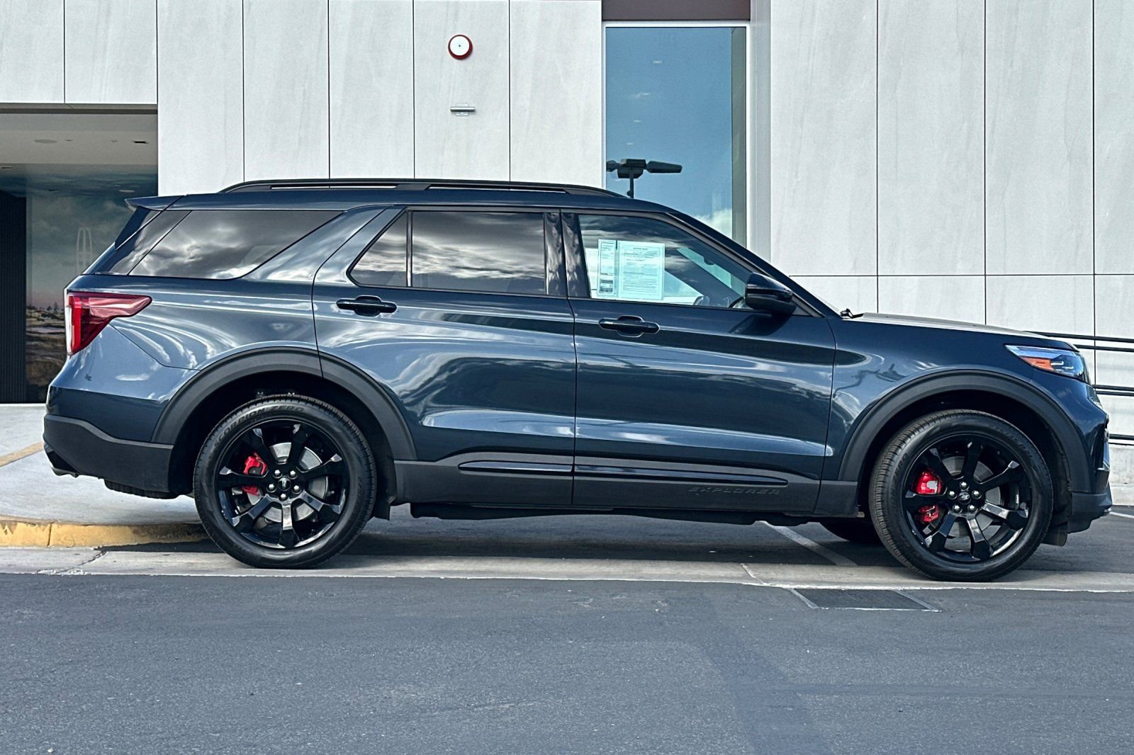 Certified 2024 Ford Explorer ST w/ Equipment Group 401A image 2