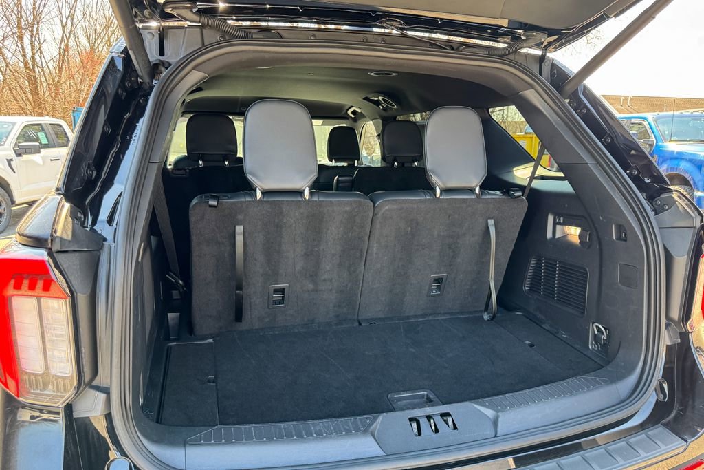 Certified 2025 Ford Explorer ST-Line AWD/4WD image 20