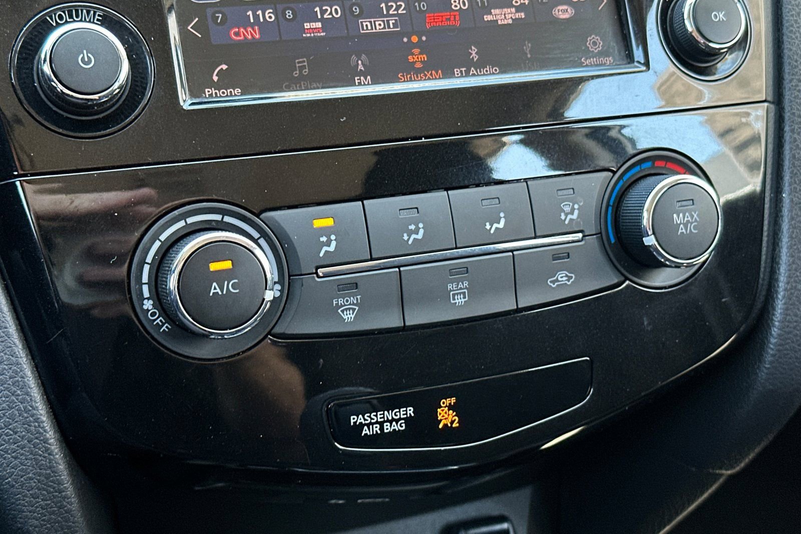 Used 2019 Nissan Rogue Sport S AWD/4WD image 19