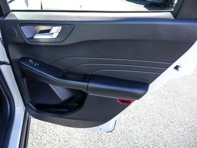 Certified 2023 Ford Escape SE w/ PHEV Premium Package image 31