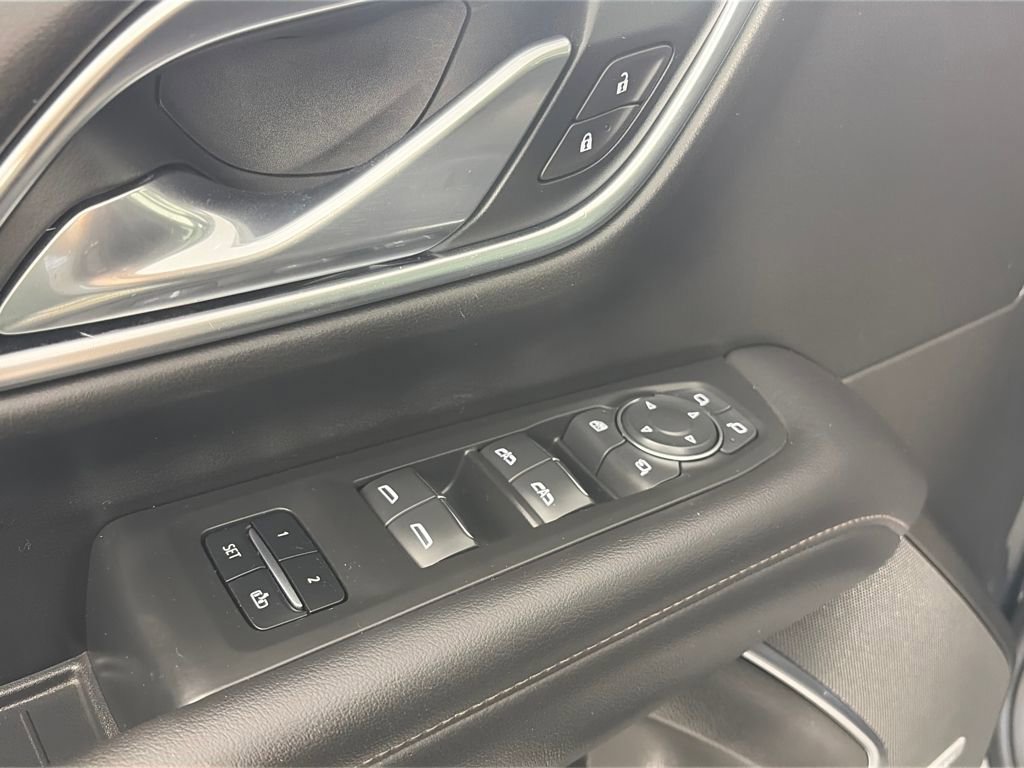 Used 2021 Chevrolet Suburban High Country image 26