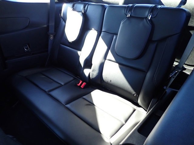 Certified 2022 Ford Explorer XLT w/ Equipment Group 202A image 19