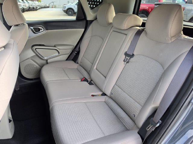 Used 2021 Kia Soul EX FWD image 16