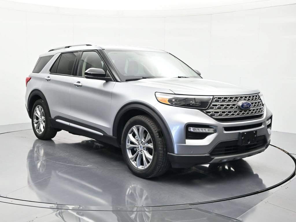 Certified 2023 Ford Explorer Limited w/ Equipment Group 301A RWD image 3
