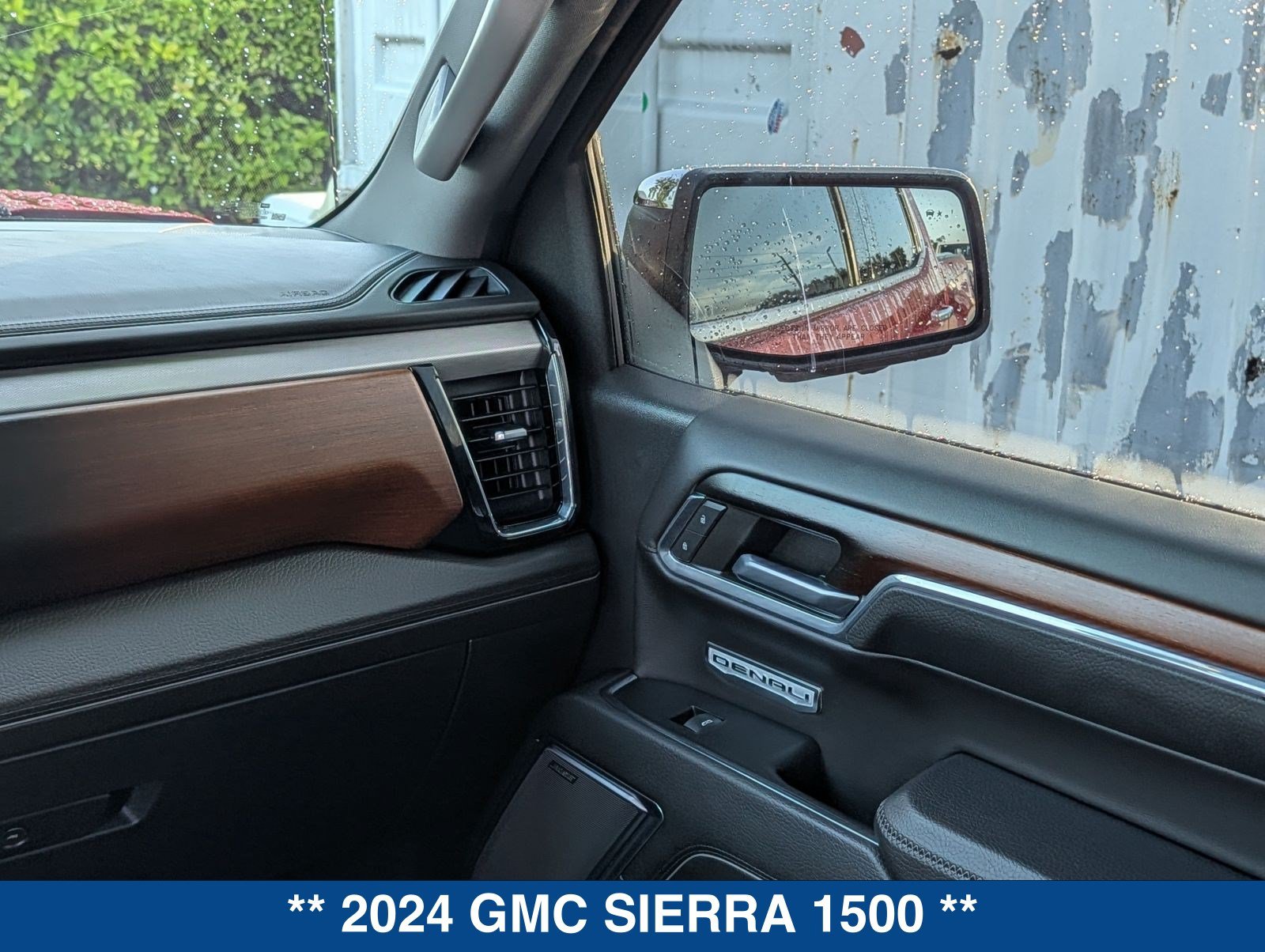 Used 2024 GMC Sierra 1500 Denali w/ Technology Package AWD/4WD image 23