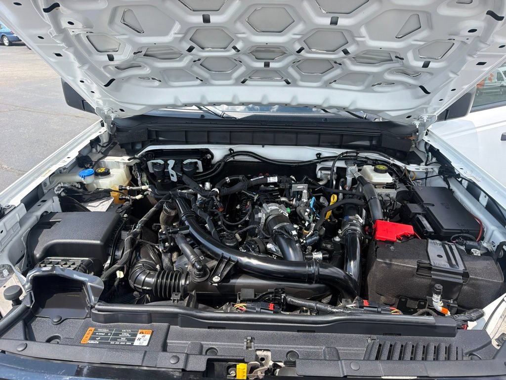 Certified 2022 Ford Bronco Wildtrak AWD/4WD image 38