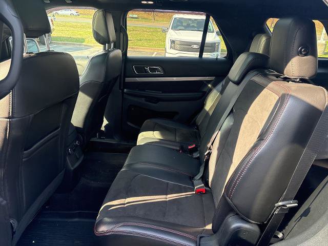 Certified 2018 Ford Explorer XLT w/ Equipment Group 202A AWD/4WD image 12