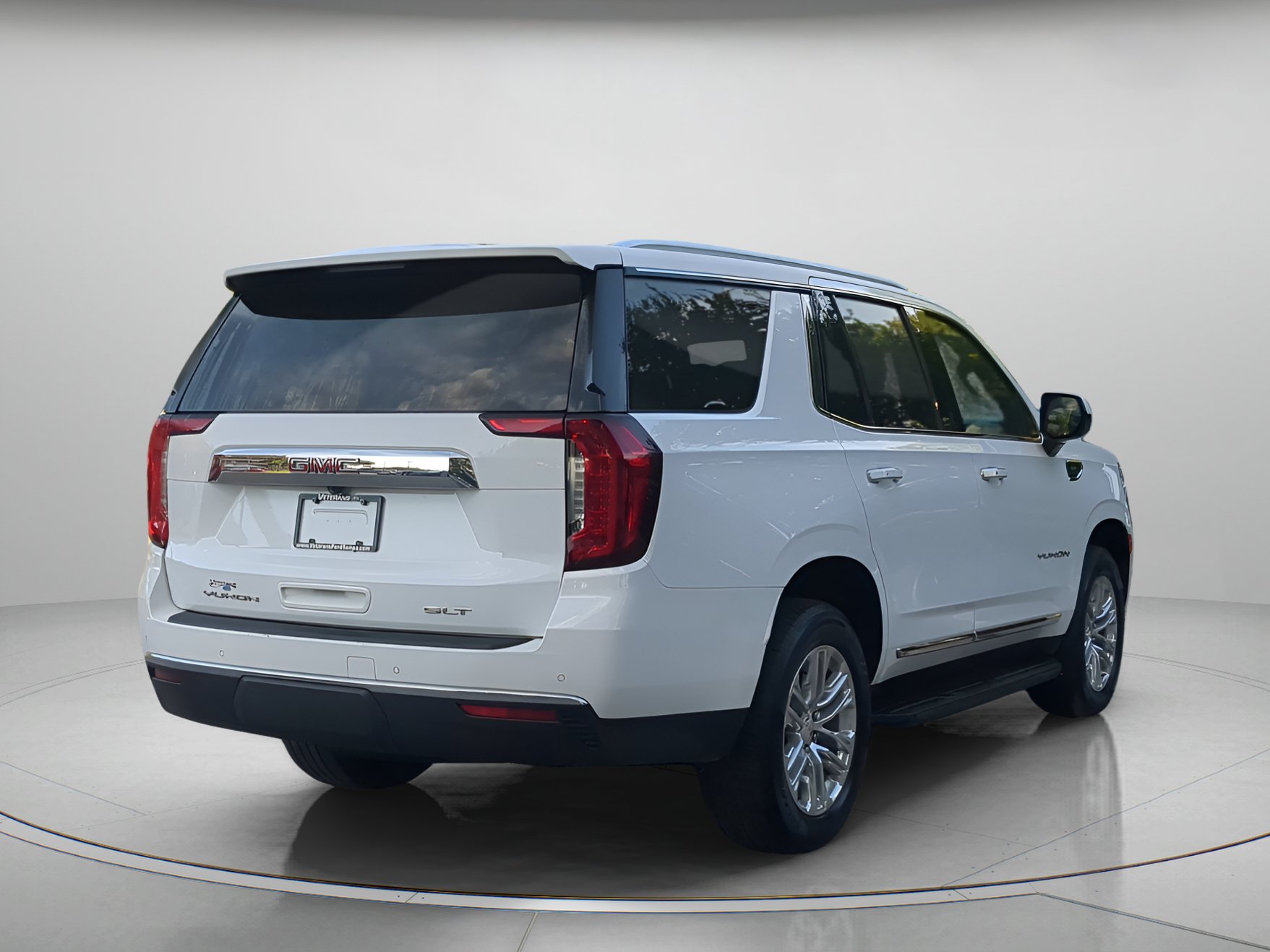Used 2024 GMC Yukon SLT RWD image 40