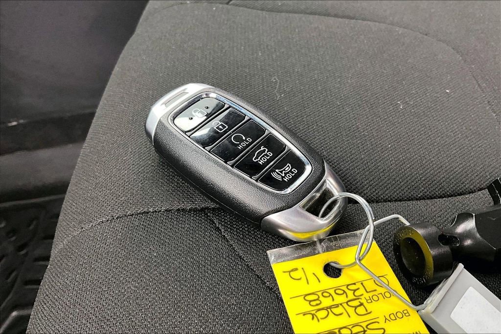 Used 2022 Hyundai Elantra SEL FWD image 11