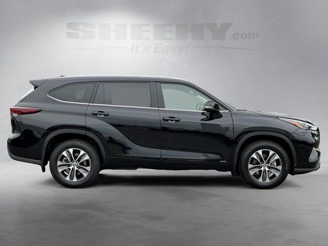 Used 2026 Toyota Highlander XLE AWD/4WD image 10