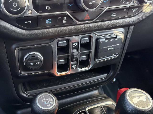 Used 2024 Jeep Wrangler Unlimited image 26