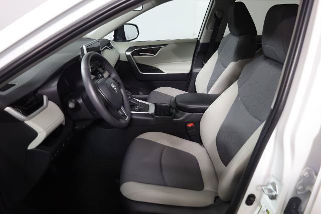 Used 2024 Toyota RAV4 XLE w/ Convenience Package AWD/4WD image 7