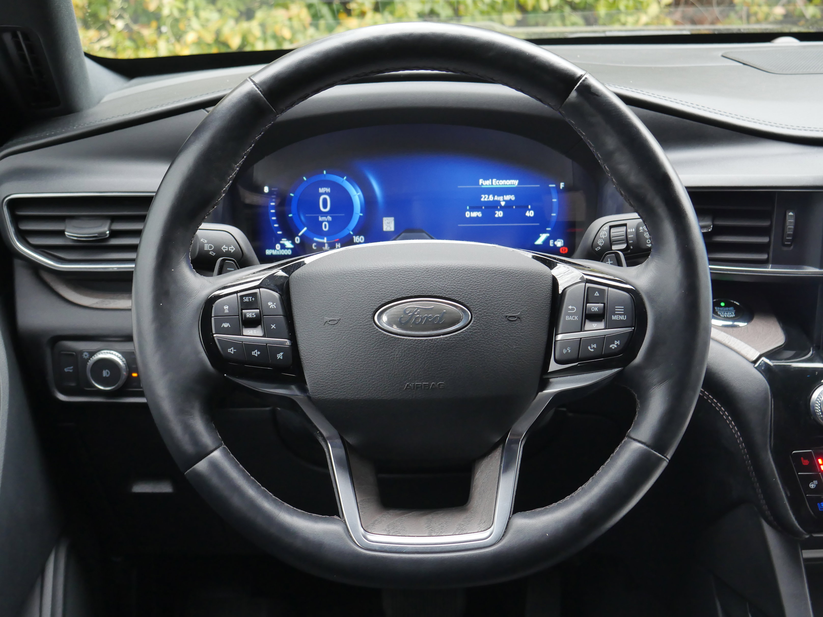 Certified 2021 Ford Explorer Platinum image 7