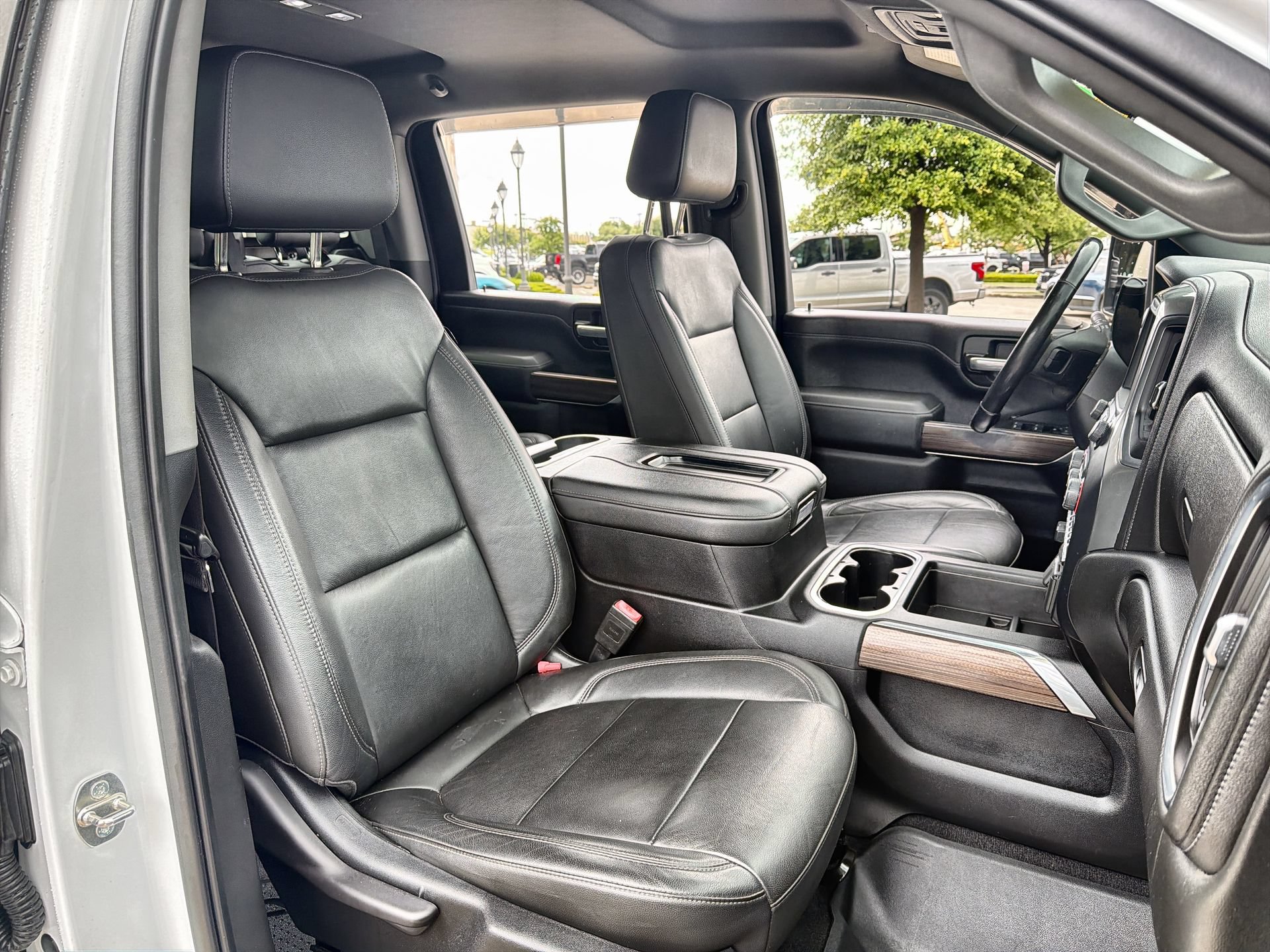 Used 2020 Chevrolet Silverado 2500 LT w/ Convenience Package AWD/4WD image 23
