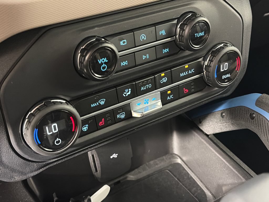 Certified 2023 Ford Bronco Wildtrak AWD/4WD image 21