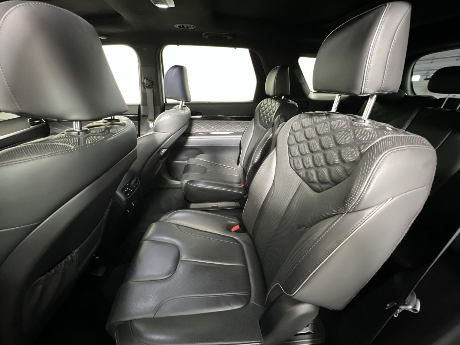 Used 2020 Hyundai Palisade Limited AWD/4WD image 25