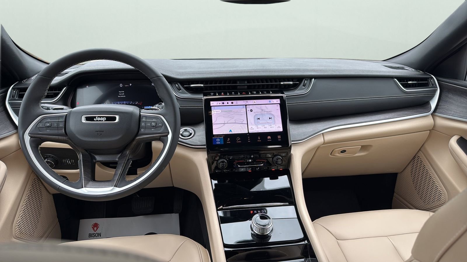 Used 2023 Jeep Grand Cherokee Limited RWD image 21