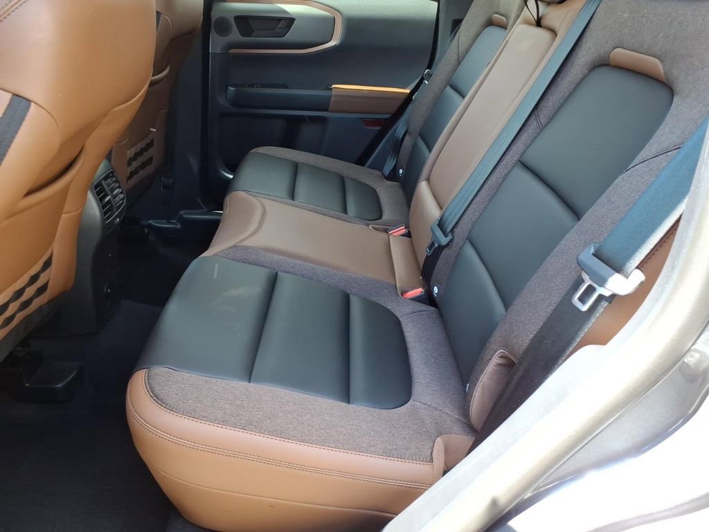 Certified 2025 Ford Bronco Sport Outer Banks w/ Outer Banks Tech Package+ AWD/4WD image 11