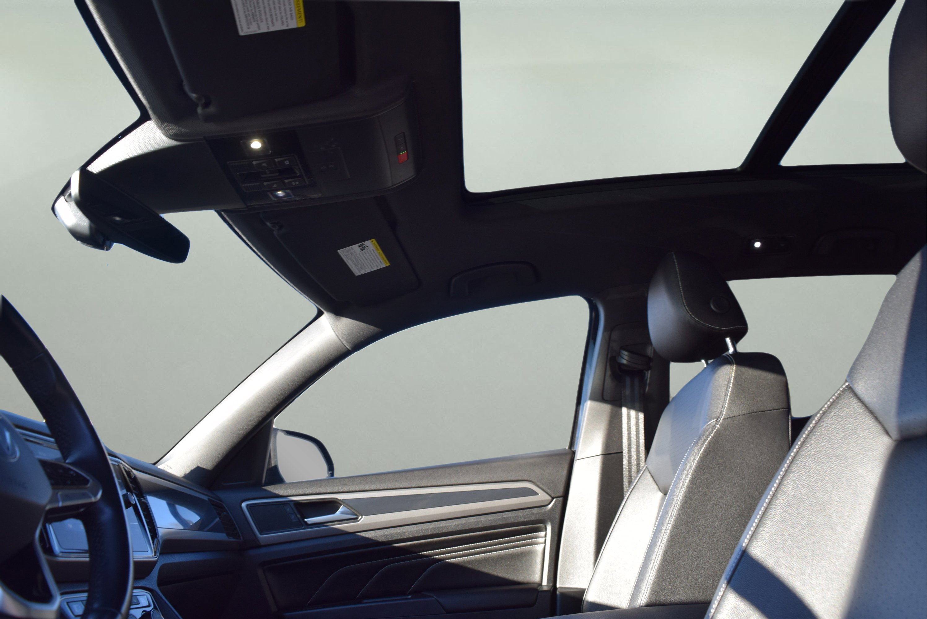 Used 2020 Volkswagen Atlas Cross Sport SEL image 9