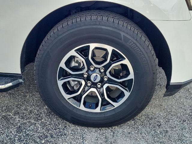 Certified 2023 Ford Expedition XLT RWD image 17